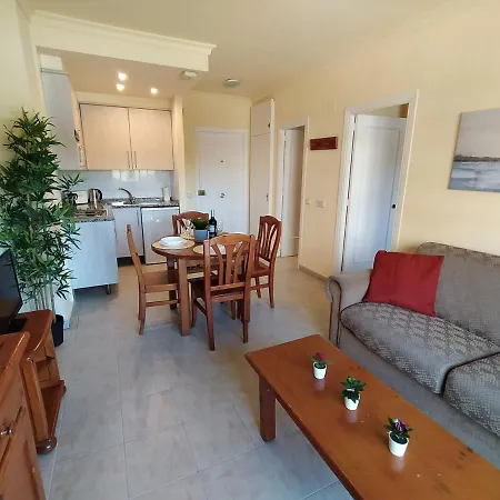 Vive Apartamento Benal 622, Parque Acuatico, Playa 100m.
